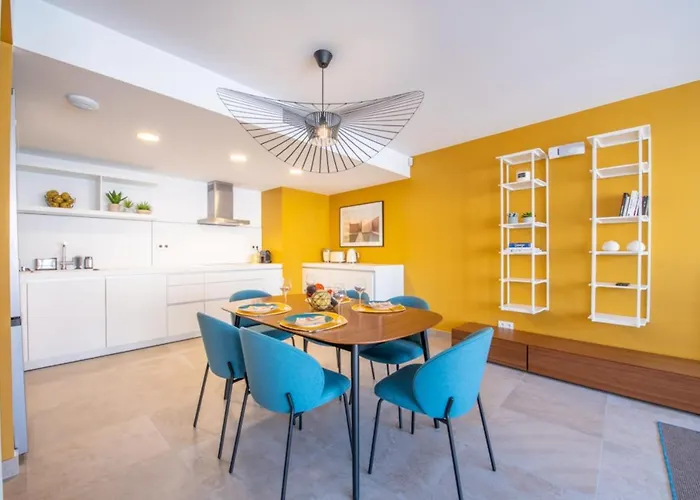 Luxury Apartment In A Residence In Saint Tropez * Saint-Tropez